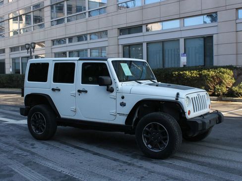 Used 2012 Jeep Wrangler Unlimited Sahara AWD/4WD image 2
