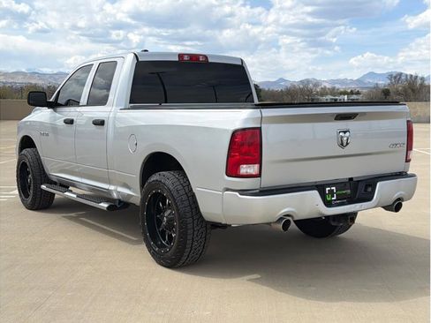 Used 2017 RAM 1500 Express AWD/4WD image 5