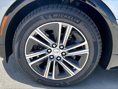 New 2026 Cadillac Lyriq Premium Luxury w/ LPO, Floor Liner Package AWD/4WD image 13