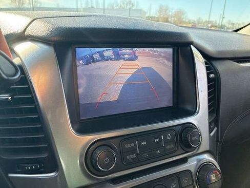 Used 2016 Chevrolet Suburban LT image 19