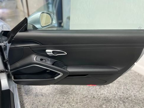 Used 2014 Porsche 911 Carrera 4 image 32