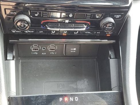 Used 2023 Jeep Grand Cherokee L Laredo w/ Luxury Tech Group I AWD/4WD image 28
