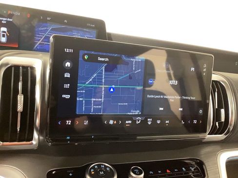 New 2025 Ford Expedition Max Platinum w/ Driver's Package image 32