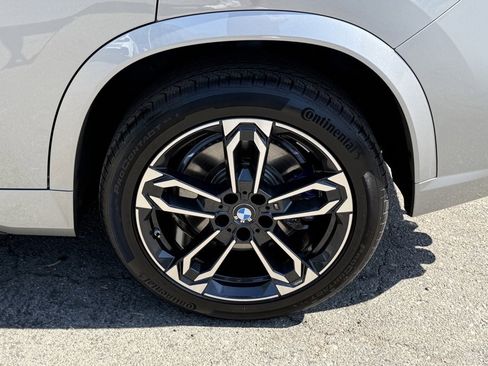 Used 2025 BMW X1 M35i w/ Premium Package image 17