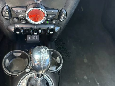 Used 2013 MINI Cooper Hardtop image 16