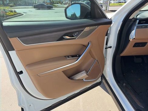 Used 2022 Jaguar F-PACE S image 10