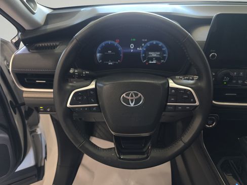 Used 2024 Toyota Grand Highlander AWD image 14