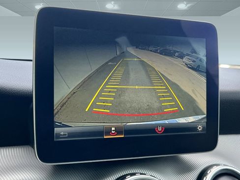 Used 2017 Mercedes-Benz GLA 250 4MATIC image 27