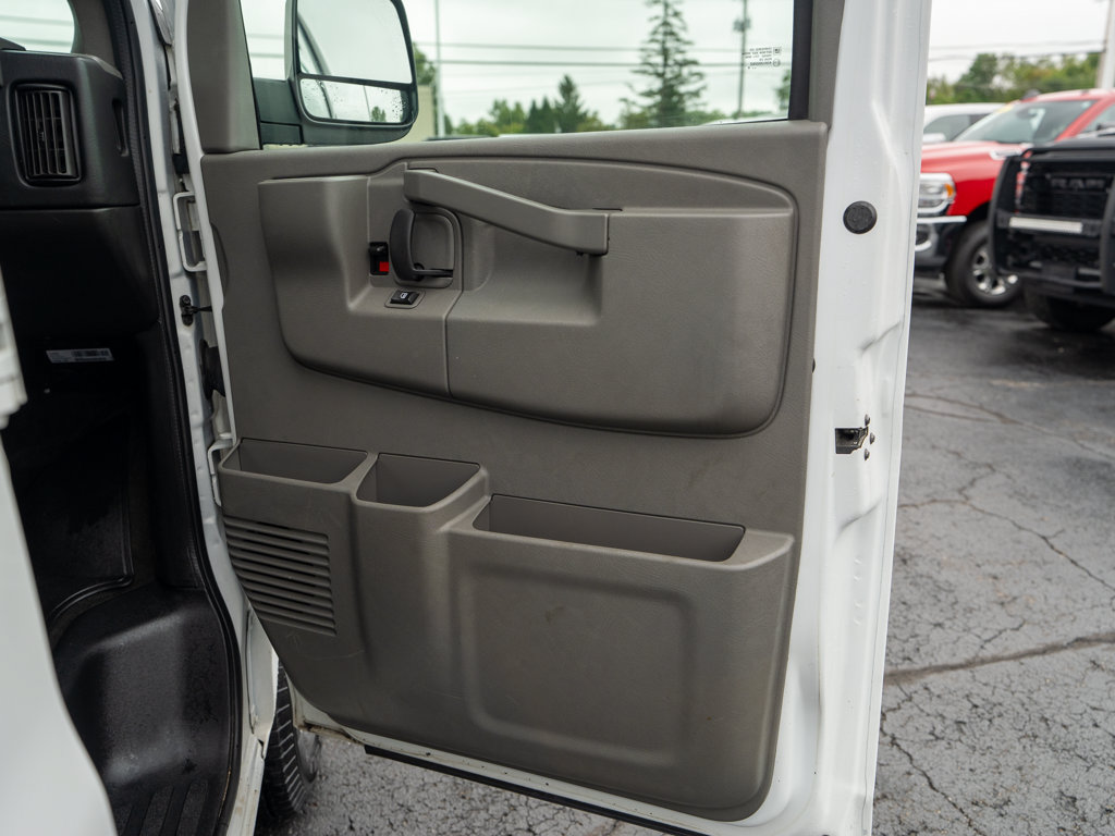 Used 2018 Chevrolet Express 3500 LT w/ LT Preferred Equipment Group RWD image 14