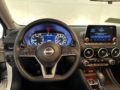 Used 2024 Nissan Sentra SV image 5