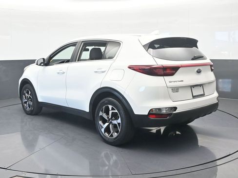 Used 2020 Kia Sportage LX image 4