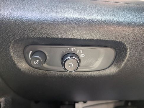 Used 2019 Chevrolet Traverse LS AWD/4WD image 34
