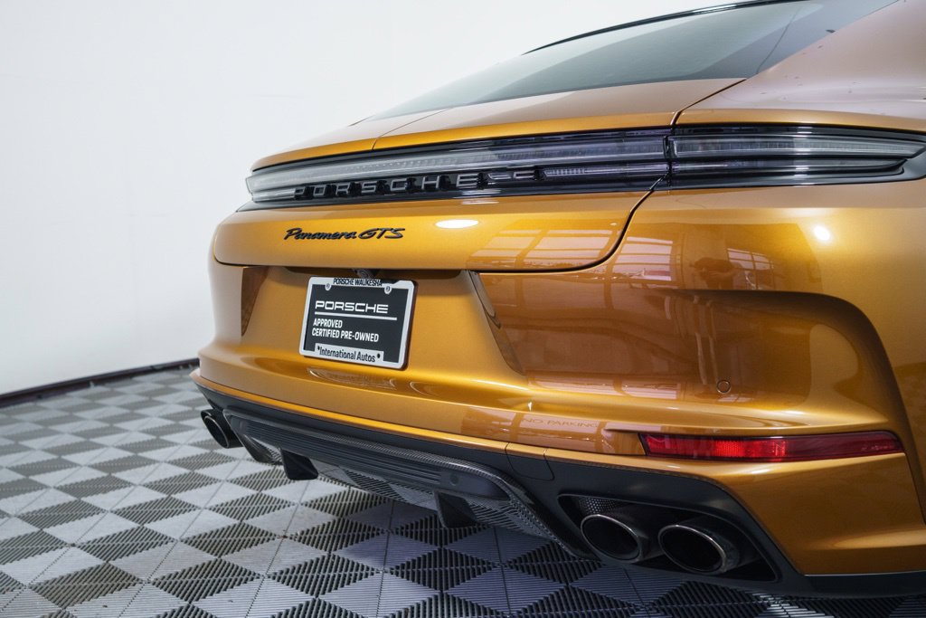 Certified 2025 Porsche Panamera GTS AWD/4WD image 17