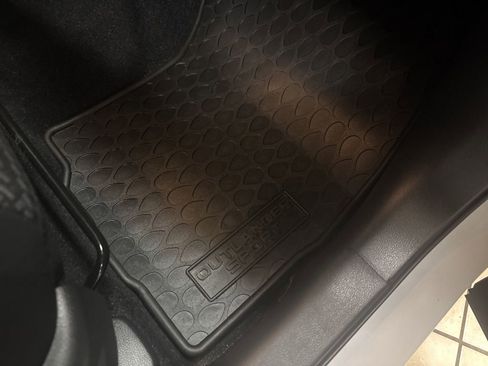 Used 2022 Mitsubishi Eclipse Cross LE image 34