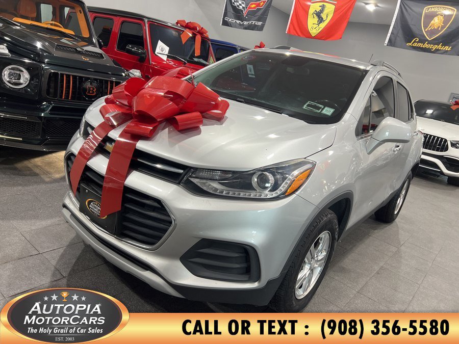 Used 2019 Chevrolet Trax LT w/ LT Convenience Package AWD/4WD image 2
