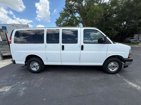 Used 2019 Chevrolet Express 2500 LT w/ LT Preferred Equipment Group RWD image 6