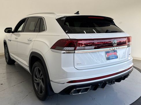 Used 2024 Volkswagen Atlas Cross Sport SEL R-Line AWD/4WD image 6
