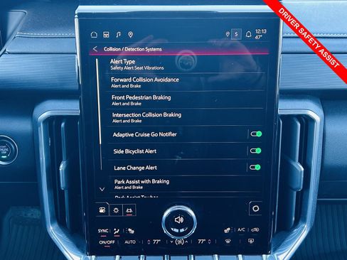 Used 2024 GMC Acadia Elevation w/ Black Edition image 10