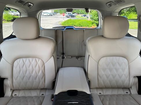 Used 2024 Nissan Armada Platinum w/ Captain's Chairs Package image 26