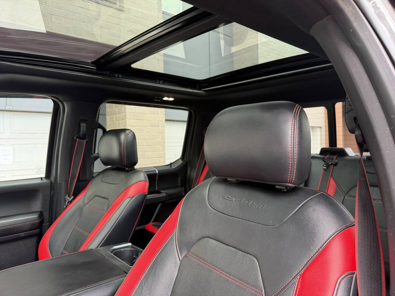 Used 2018 Ford F150 Lariat w/ Equipment Group 502A Luxury AWD/4WD image 20