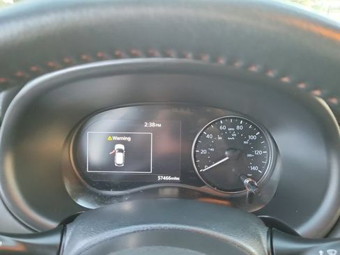 Used 2023 Nissan Kicks SR w/ SR Premium Package FWD image 14