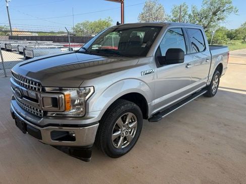 Used 2020 Ford F150 XLT w/ Equipment Group 301A Mid RWD image 3