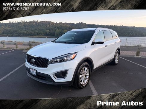 Used 2018 Kia Sorento FWD V6 image 1