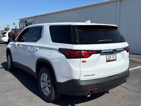 Used 2023 Chevrolet Traverse LS FWD image 4