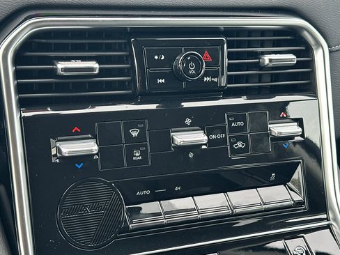 New 2026 Nissan Armada SV image 22