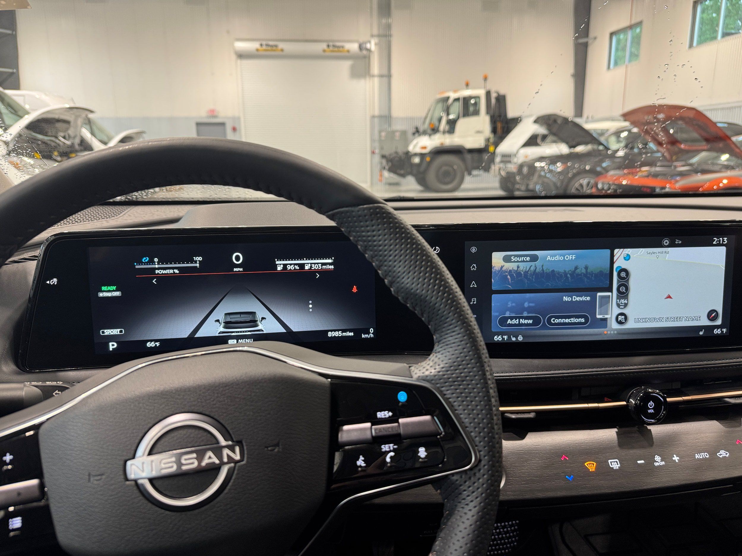 Used 2024 Nissan Ariya AWD image 6