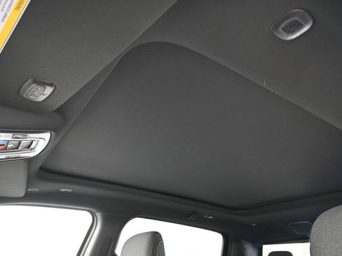 New 2026 RAM 1500 4x4 Crew Cab image 15