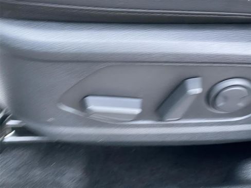 Used 2025 Kia Sportage EX image 25