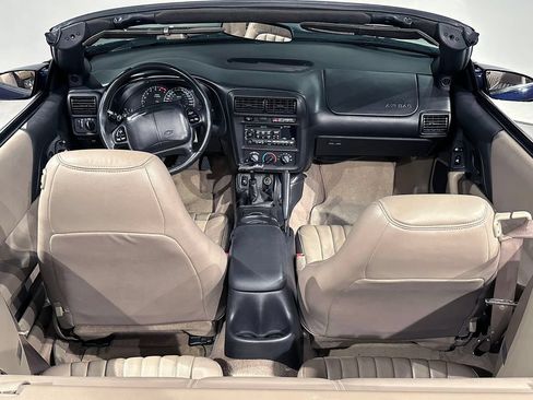 Used 2002 Chevrolet Camaro Z28 w/ SS Performance/Appearance Pkg RWD image 38