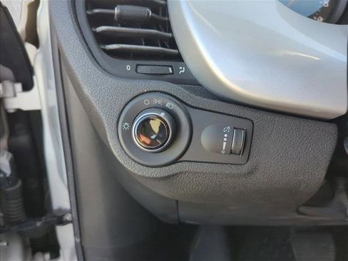 Used 2016 FIAT 500X Pop image 12