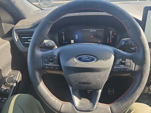 Used 2024 Ford Escape ST-Line w/ Tech Pack #1 FWD image 13