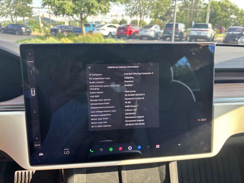Used 2026 Tesla Model S AWD/4WD image 25