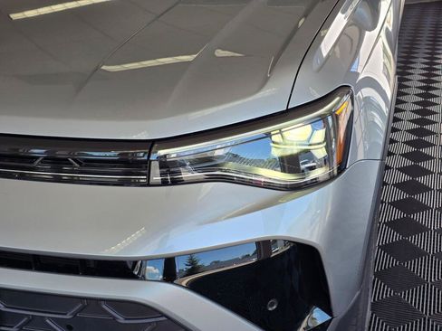 New 2026 Volkswagen Taos SE AWD/4WD image 9