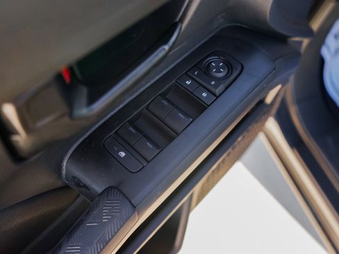 New 2025 Toyota Tacoma SR5 image 15