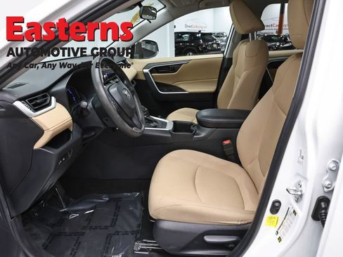 Used 2023 Toyota RAV4 LE AWD/4WD image 13