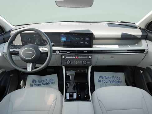 Certified 2025 Hyundai Tucson SE FWD image 16