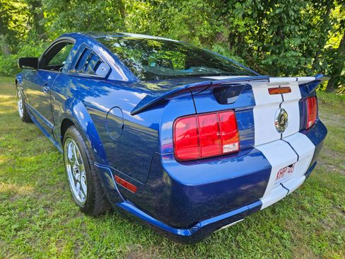 Used 2007 Ford Mustang GT Premium RWD image 9
