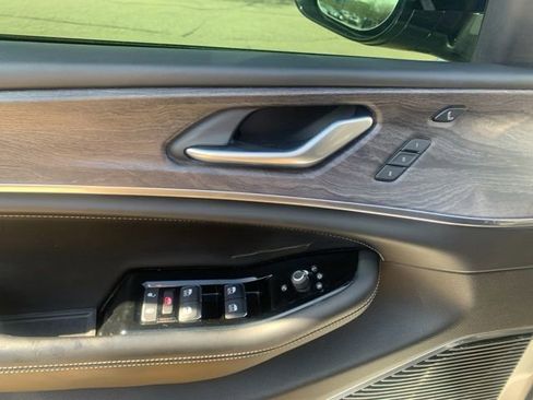 Used 2021 Jeep Grand Cherokee L Overland w/ Advanced Protech Group III AWD/4WD image 14