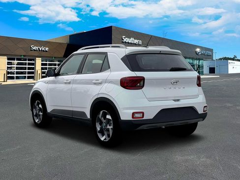 New 2026 Hyundai Venue SEL image 5