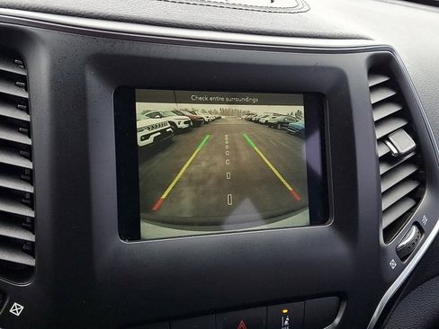 Certified 2021 Jeep Cherokee Latitude Plus image 23