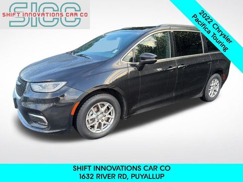 Used 2022 Chrysler Pacifica Touring image 1