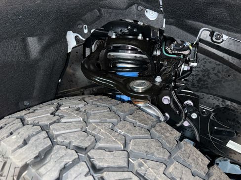 New 2026 Toyota Tacoma TRD Off-Road AWD/4WD image 10