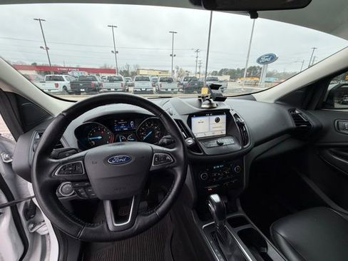 Used 2019 Ford Escape SEL image 6