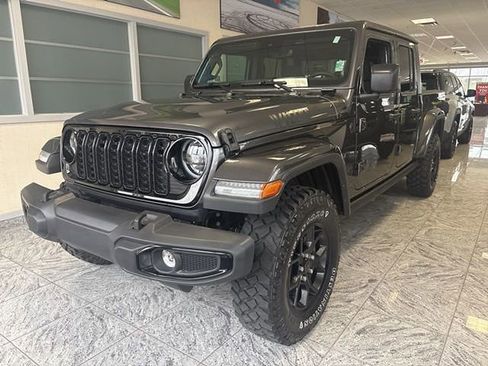 Used 2025 Jeep Gladiator Willys image 20