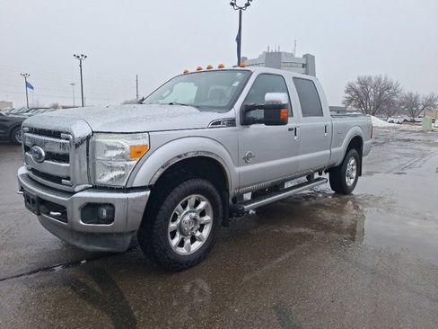 Used 2011 Ford F350 Lariat w/ Chrome Pkg image 3