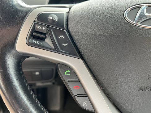 Used 2016 Hyundai Veloster w/ Option Group 02 image 13